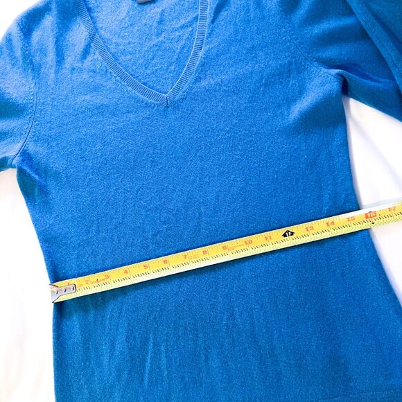 Ann Taylor 100% Cashmere V-Neck Pullover Sweater Bright Blue Size Medium - Picture 6 of 8